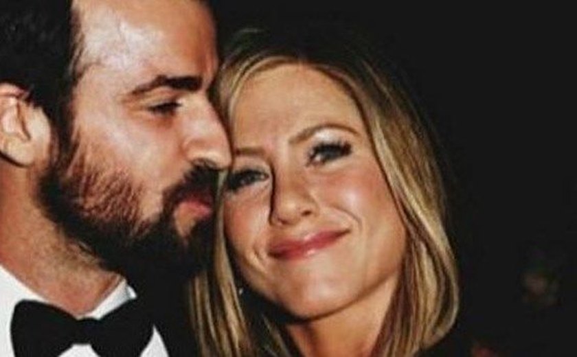 Aniston vai pagar fortuna para ex para ele não revelar seus segredos