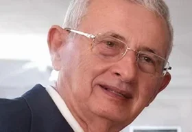 Procurador aposentado Carlos Ferro Neto é sepultado em Arapiraca após morte por sequelas de acidente