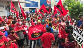 Movimentos sociais percorrem as ruas de Maceió pedindo agilidade na reforma agrária