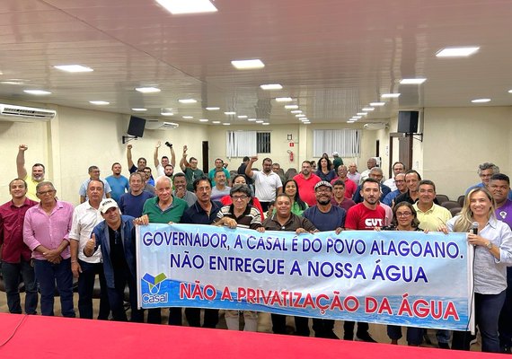 Urbanitários fazem caminhada da Assembleia Legislativa até o Palácio do Governo