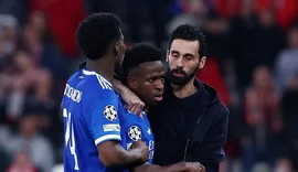 Vini Jr marca golaço e denuncia caso de racismo em Liga dos Campeões