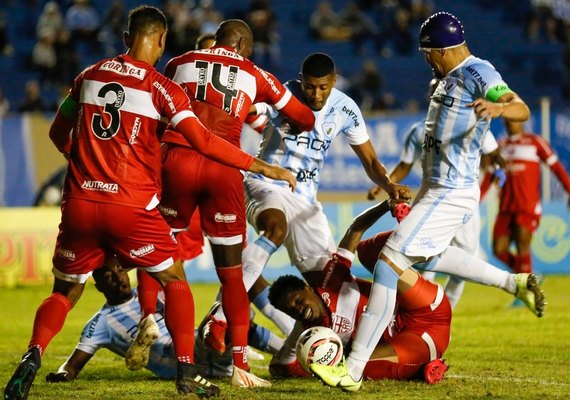 CRB é derrotado pelo Londrina com gol nos acréscimos do segundo tempo