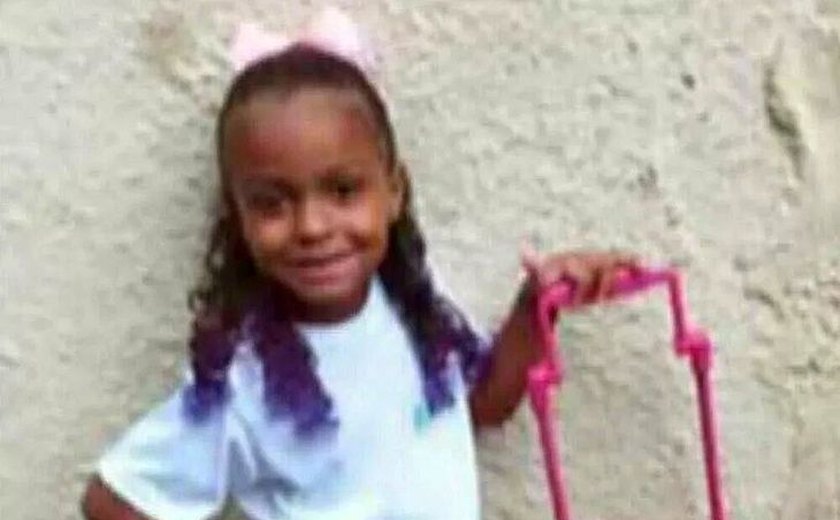 Menina de 4 anos é atingida na cabeça por bala perdida no Rio