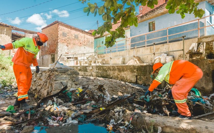 Ações preventivas antes das chuvas retiraram mais de 30 toneladas de lixo em Maceió