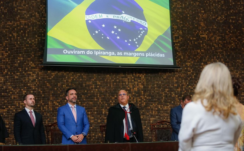 Paulo Dantas prestigia posse solene da nova cúpula diretiva do Tribunal de Justiça de Alagoas
