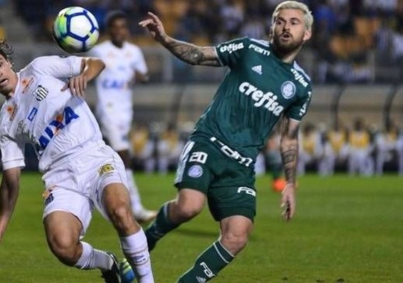 Santos e Palmeiras empatam em 1 a 1 no Brasileirão