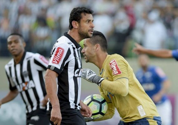 Atlético-MG bate o Cruzeiro e espanta a crise no campeonato