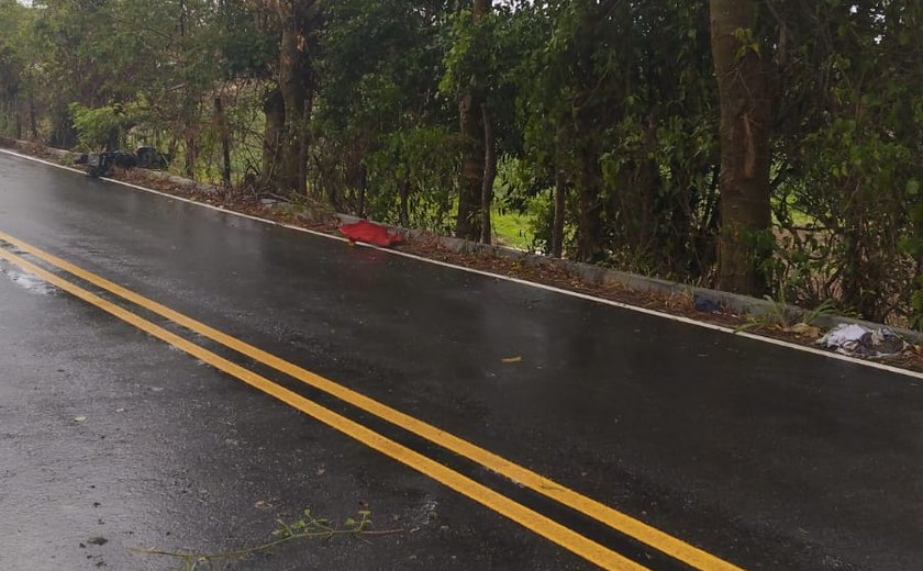 Motociclista morre após perder controle do veículo na AL-210