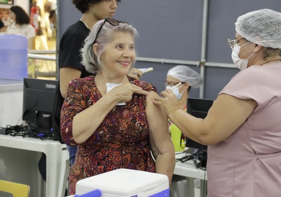 52 municípios ainda não retiraram cotas da Bivalente da Pfizer