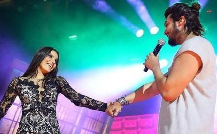 Ex-BBB Emilly Araújo sobe ao palco com Luan Santana e irrita fãs do cantor