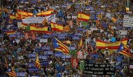 Manifestação contra o terrorismo reúne 500 mil pessoas em Barcelona