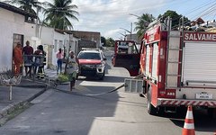 Incêndio foi registrado na madrugada desta sexta-feira (25)