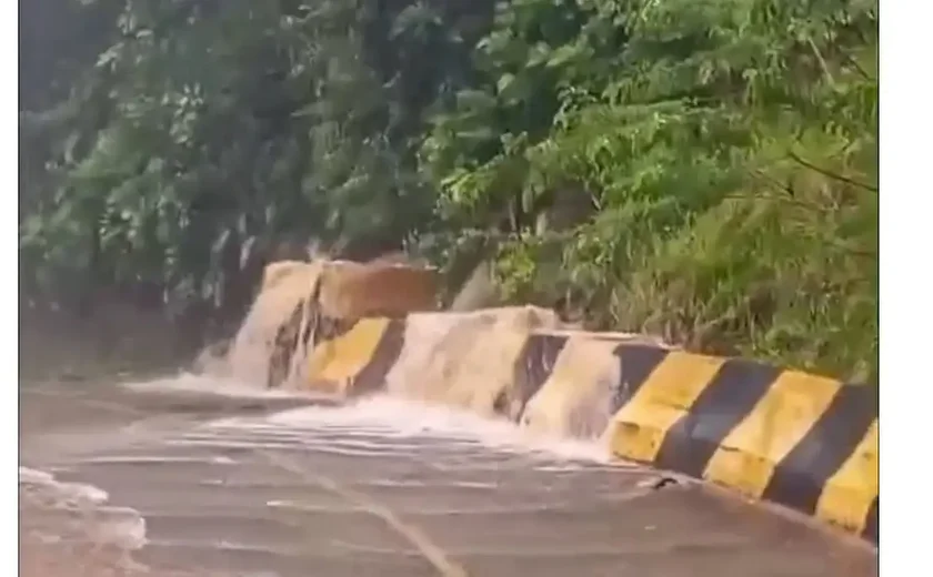 Chuvas deixam 384 desabrigados em Peruíbe, no litoral paulista