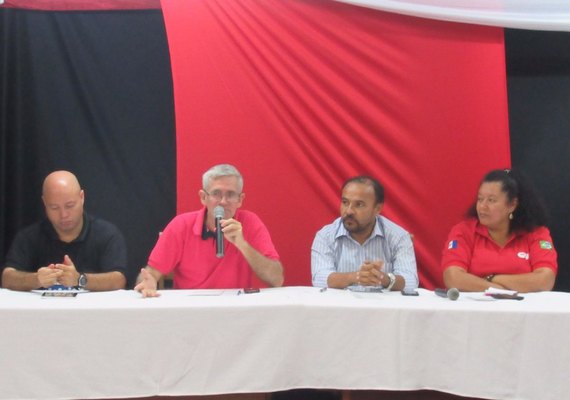 Sindicalistas relembram o 17 de julho com lançamento de livro