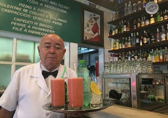 'Lei da gorjeta' entra em vigor neste sábado e divide opiniões de funcionários