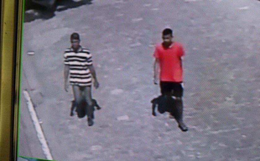 Vídeo mostra dupla realizando assalto em frente à autoescola na Serraria