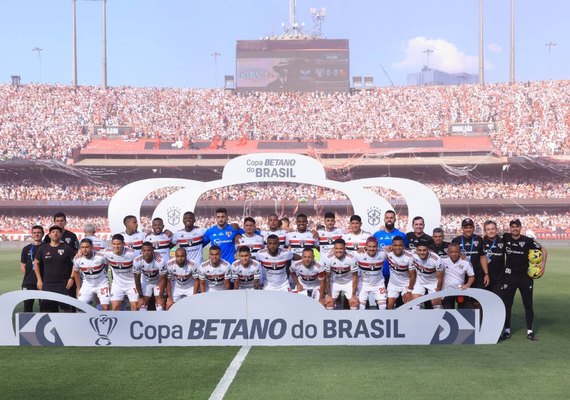São Paulo segura empate com Flamengo e vence a Copa do Brasil pela primeira vez