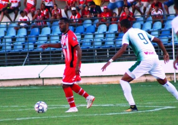 Volante Claudinei renova com o CRB para a temporada 2019