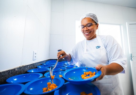 Sete cooperativas e associações são selecionadas para fornecer alimentos da agricultura familiar