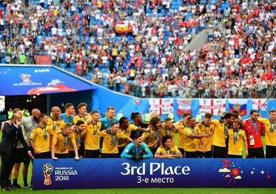 Bélgica vence Inglaterra e supera campanha da Copa de 1986