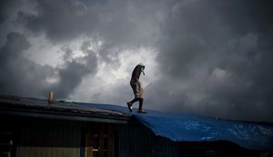 Dias após devastação do furacão Dorian, Bahamas se preparam para possível ciclone