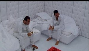 Boninho anuncia retorno do quarto branco no 'BBB20'
