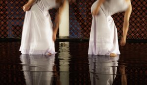 Espetáculo '24' ressignifica o símbolo e o feminino por meio do corpo poético em Maceió