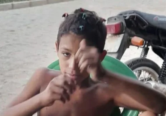 Adolescente de 14 anos morre e seu pai e irmão ficam feridos em capotamento de carro