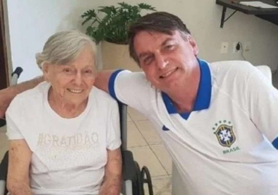 Mãe de Bolsonaro morre aos 94 anos; anúncio foi feito pelo presidente