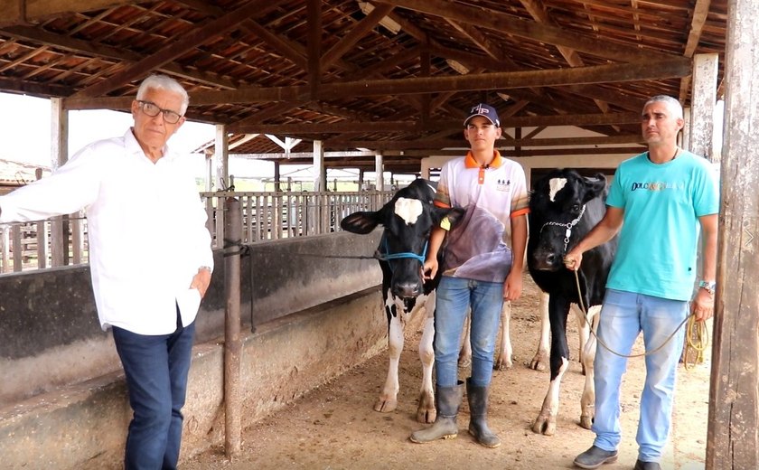 2º Pavilhão do Leite apresenta tradição de produtores da Bacia Leiteira de AL