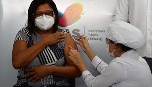 Sesau reforça importância de colocar em dia o esquema vacinal contra a Covid-19