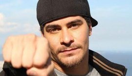 Ator Thiago Martins se defende após ser acusado de assédio