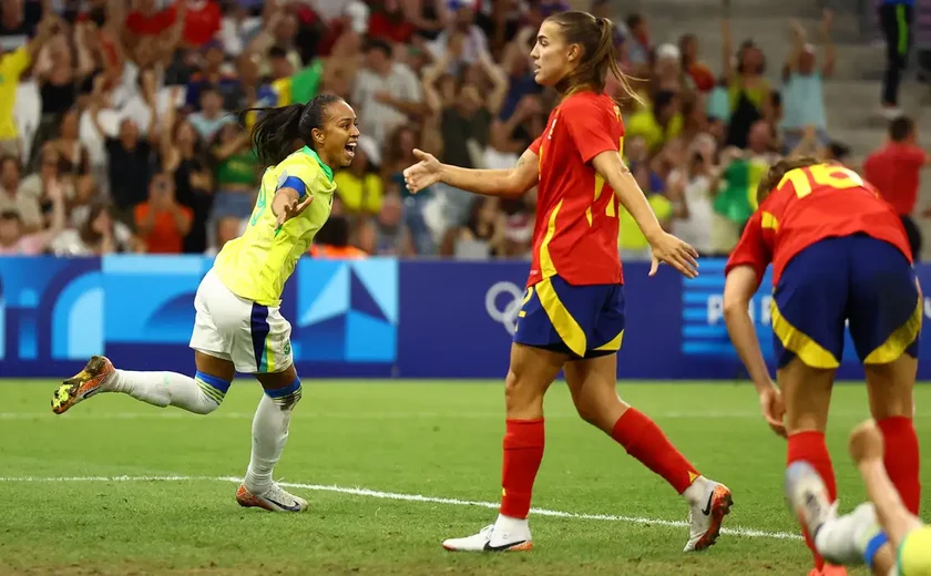 Brasil faz 4x2 na Espanha e volta à final do futebol feminino depois de 16 anos