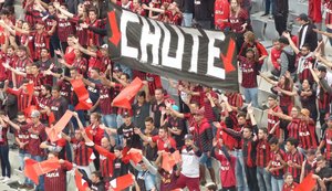 Flamengo sai na frente mas cede empate ao Atlético-PR na Arena da Baixada