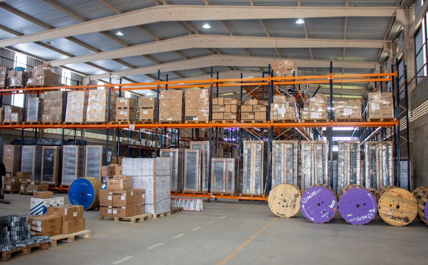 Junta Comercial divulga rankings de aberturas e extinções empresariais para os 102 municípios