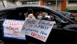 Professores fazem carreatas nos EUA contra reabertura de escolas ante alta da Covid-19