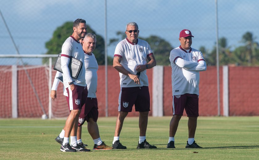 CRB trabalha parte mental dos atletas para últimos jogos