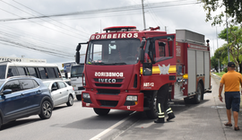 Homem fica ferido após colisão entre carro e motocicleta