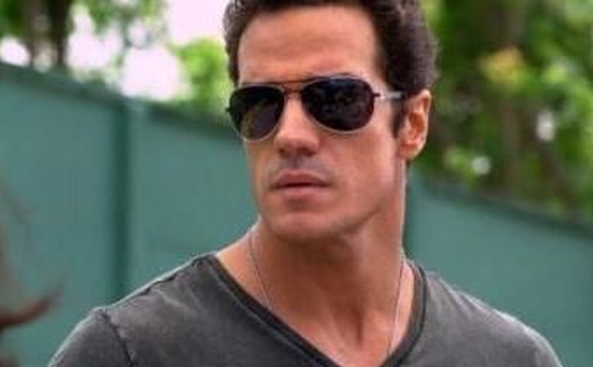 'Fina Estampa': Acuado, Ferdinand resolve armar contra Tereza Cristina