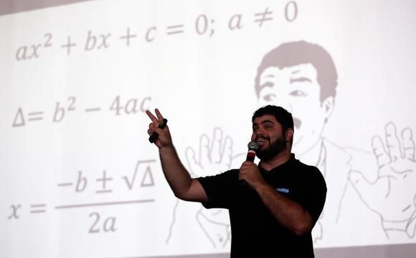 Populares no YouTube, professores dão dicas para prova de matemática do Enem