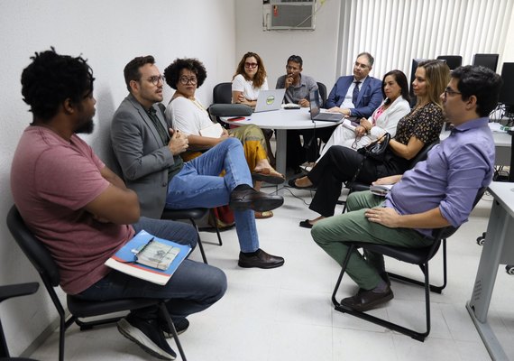 Acesso à educação por pessoas negras é tema de reunião no MP/AL