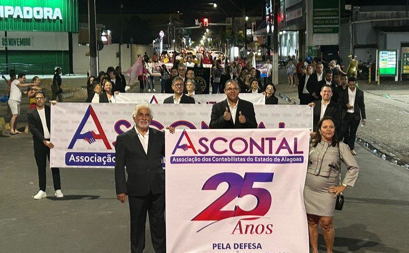 Ascontal leva comitiva de contadores para o desfile dos 100 anos de Arapiraca