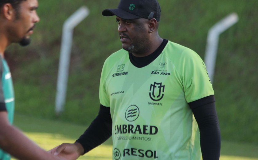 Ex-segurança, treinador quer surpreender Coritiba na final paranaense