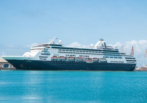 Temporada de Cruzeiros tem início em Alagoas