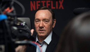 Netflix tira Spacey de 'House of Cards' após denúncias