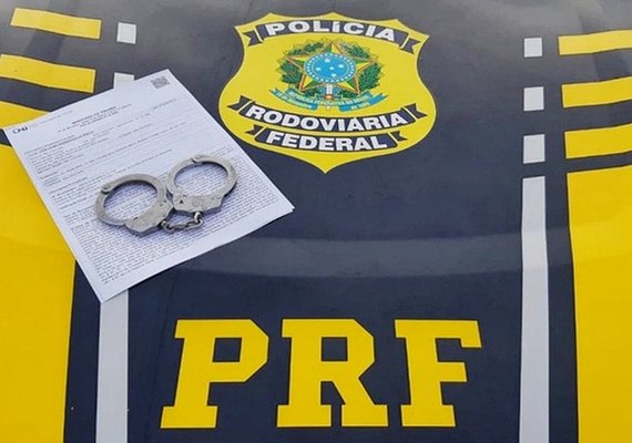 Homem é preso pela PRF em Estrela de Alagoas por roubo