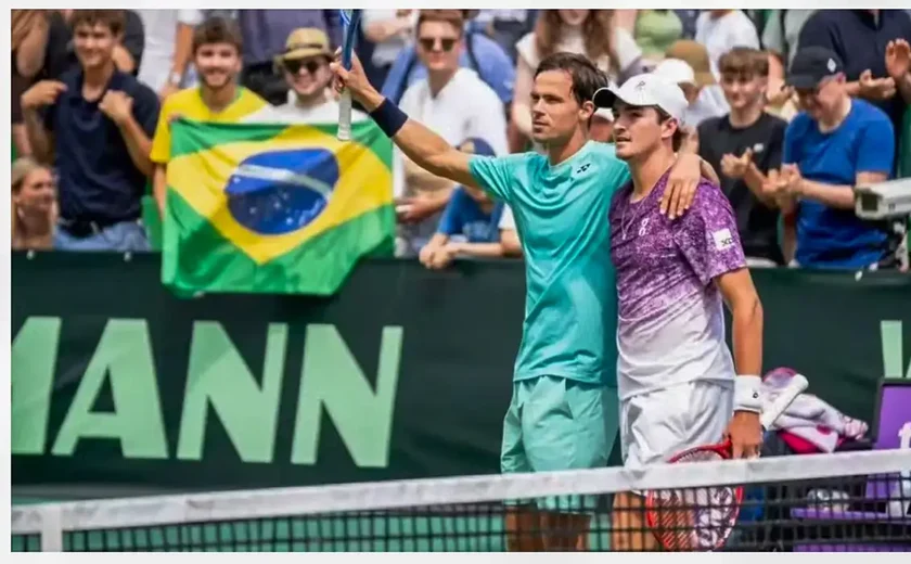 João Fonseca fica com o vice na chave de duplas do ATP 500 de Halle