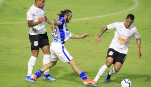 Revoltados com derrota para o CSA, torcedores do Corinthians vandalizam hotel em Maceió