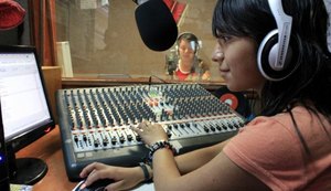 No apagar das luzes, Temer extingue e suspende cerca de 130 rádios comunitárias