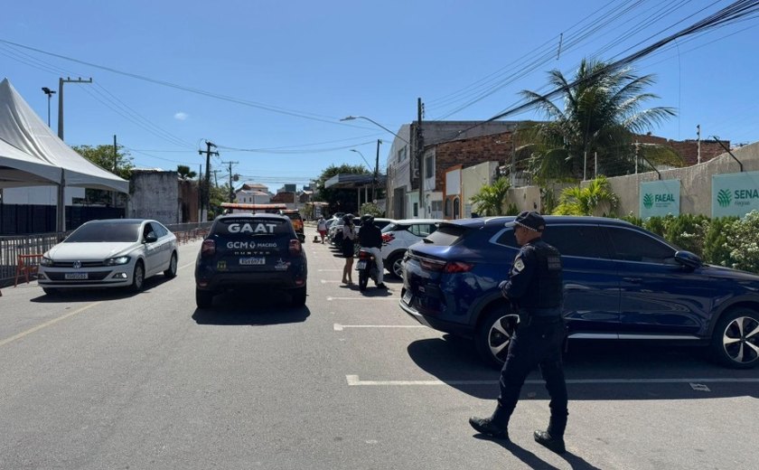 Semsc e DMTT realizam operação contra flanelinhas e uso irregular do espaço público